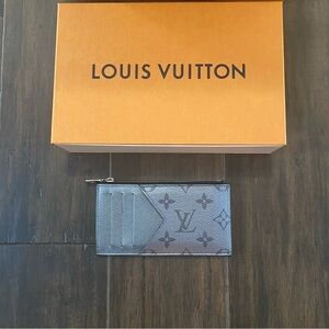 LOUIS VUITTON Tiaga Silver Gray Card Holder Coin Case